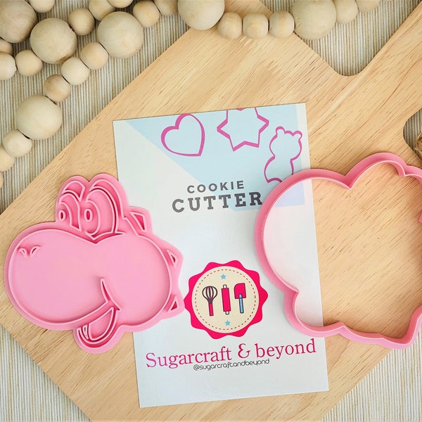 Yoshi Cookie Cutter and Stamper Set. Special celebration. Gamer Party. Fondant, royal icing and clay. 2 PCS. Cookies decorating