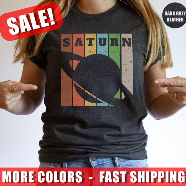 Retro Planet Saturn T-Shirt, Vintage Saturn Tee, Solar System Saturn Shirt, Minimalist Vintage Saturn Tee, Saturn Rings T-Shirt