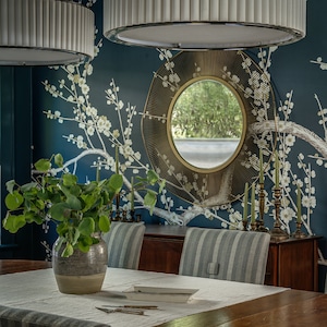 MEI HUA/Chinoiseries wallpaper/Flower and birds/Botanical art/Mural/Printed on Mica Silk/Faux silk/Paper/Grasscloth