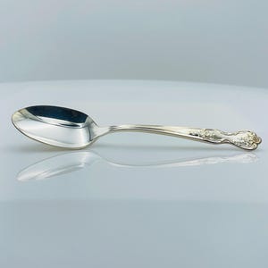 Vintage 1951 Magnolia Teaspoon - Wm Rogers Mfg Inspiration Silverplate