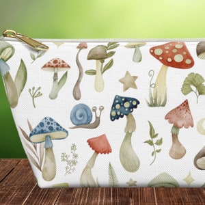 Woodland Mushrooms print Accessory Pouch, Cute Zippered mushroom makeup travel toiletry bag, Witchy goblincore mushroom lover gift, mycology