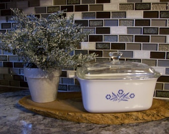 Corning Ware Blue Cornflower Pyrex Covered Cookware Baking Dish 1 1/2 QT  P-4-B