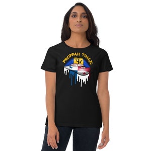 Women&#39;s crew neck t-shirt: Barbados/Panama Flag Lip Design. Brand Name- Yellow.