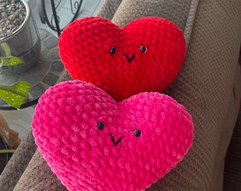 Crochet Heart Plush: Chenille Yarn Valentine's Gift