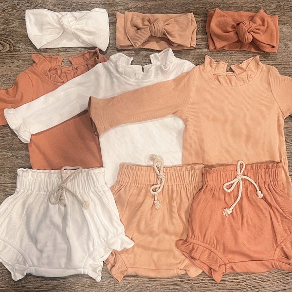 3 Piece Long Sleeve Summer Set for Baby: Romper, Shorts & Bow - Perfect Multipurpose Outfit For Baby Girl!