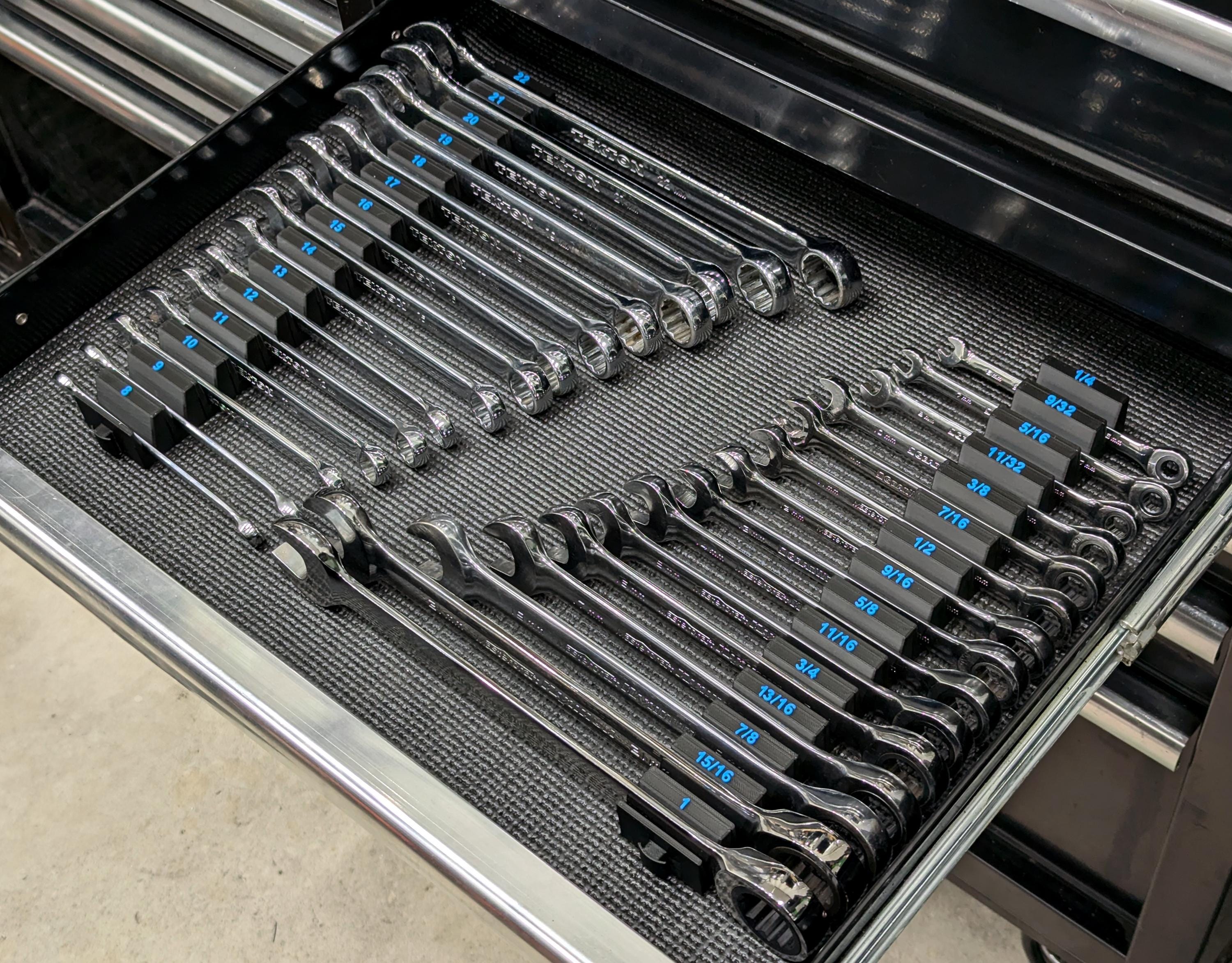 Wrench organizer holder for tool box - Modular set