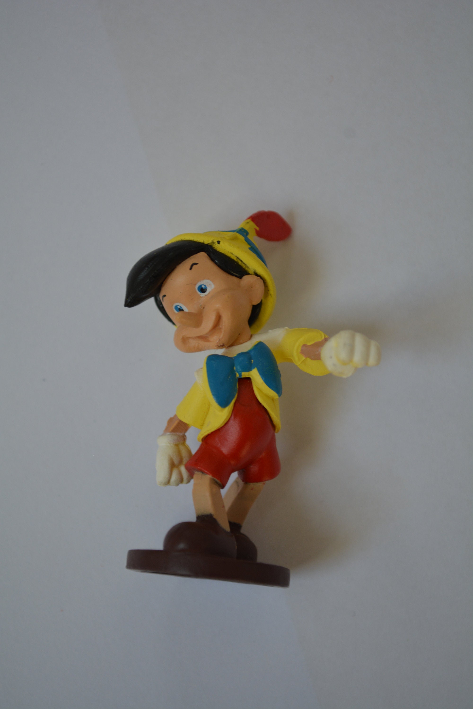 Feve Disney Pinocchio Chat Figaro Miniature Porcelaine Figurine