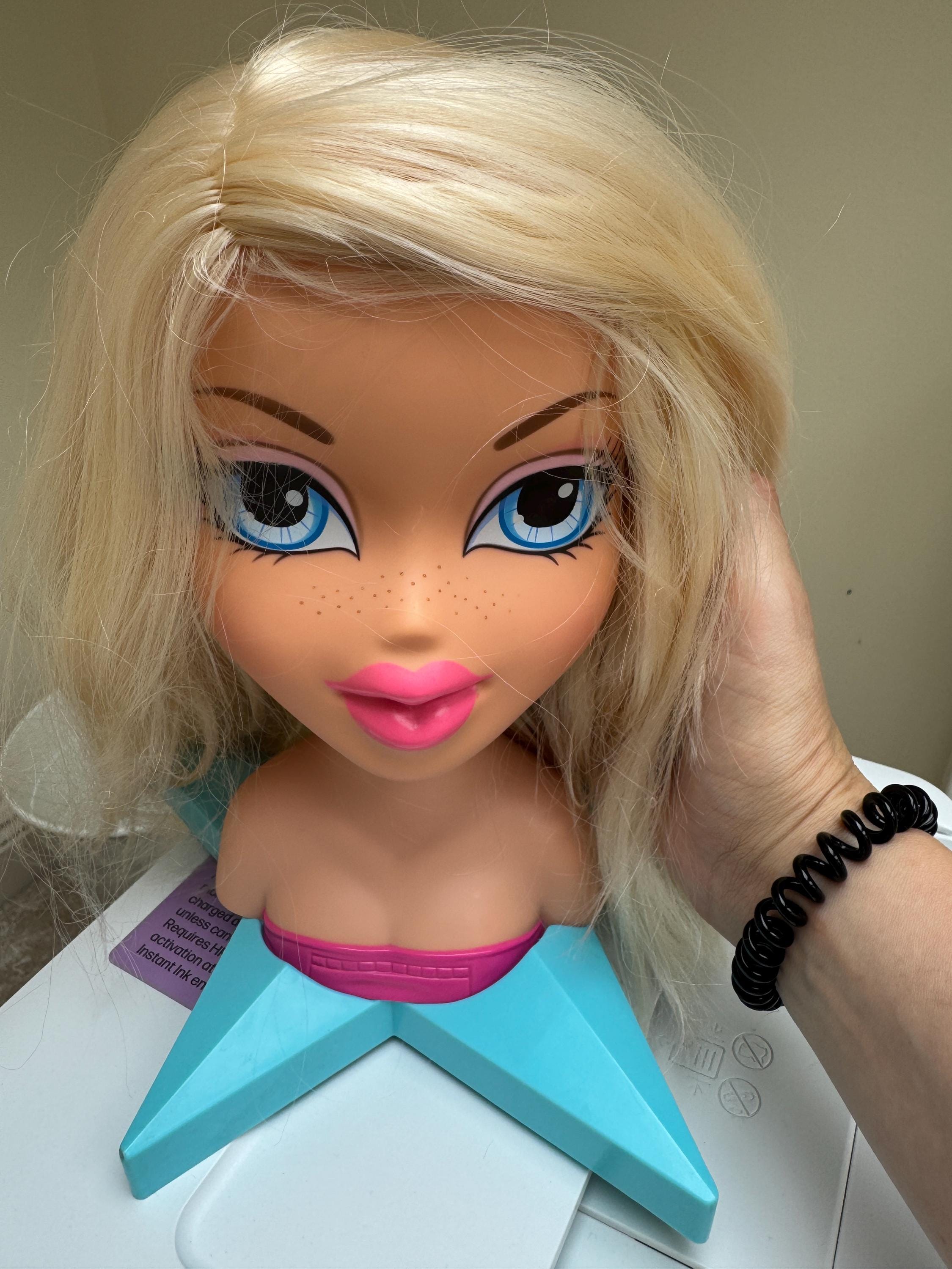 Bratz doll styling head España