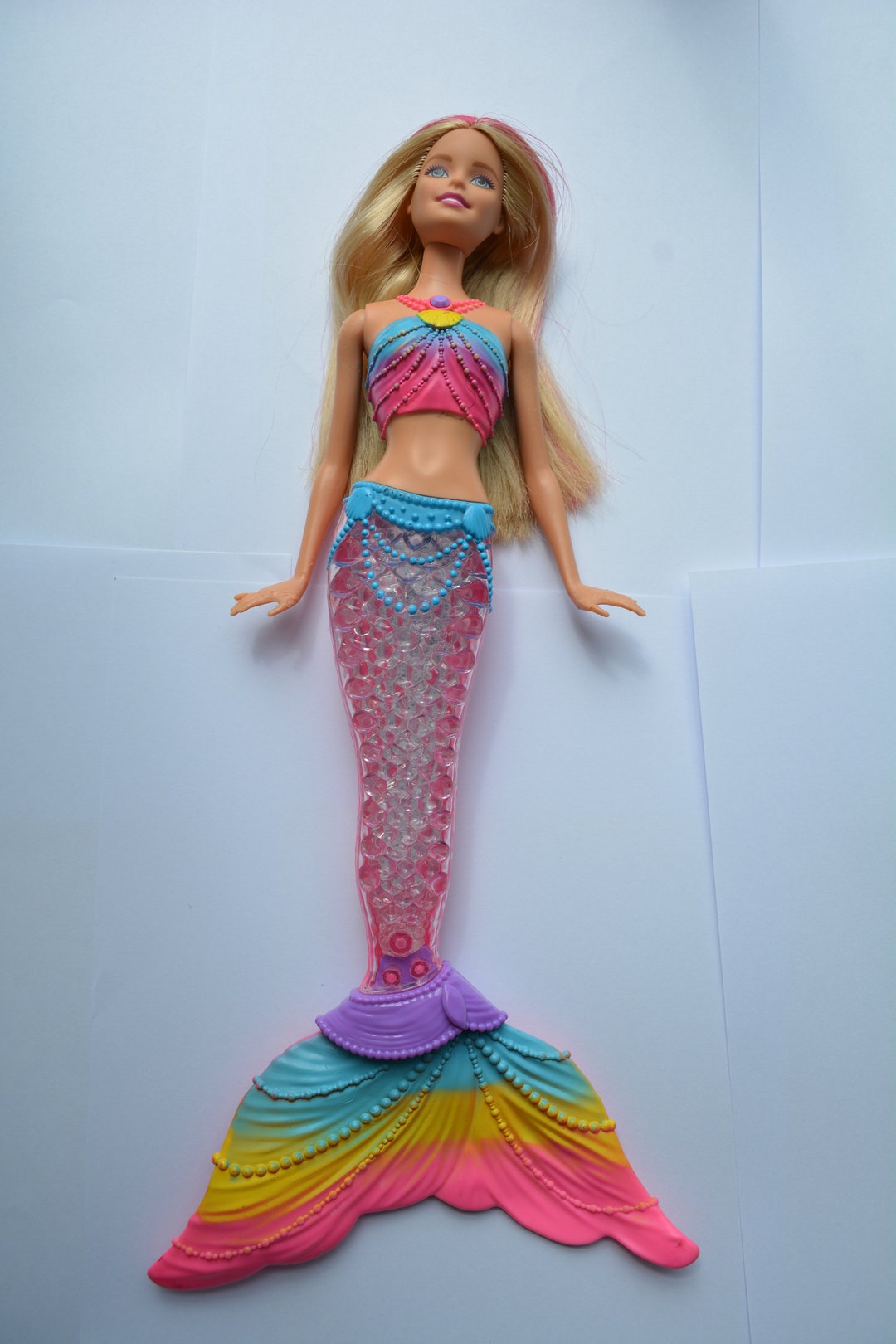 Dreamtopia rainbow lights mermaid doll hotsell