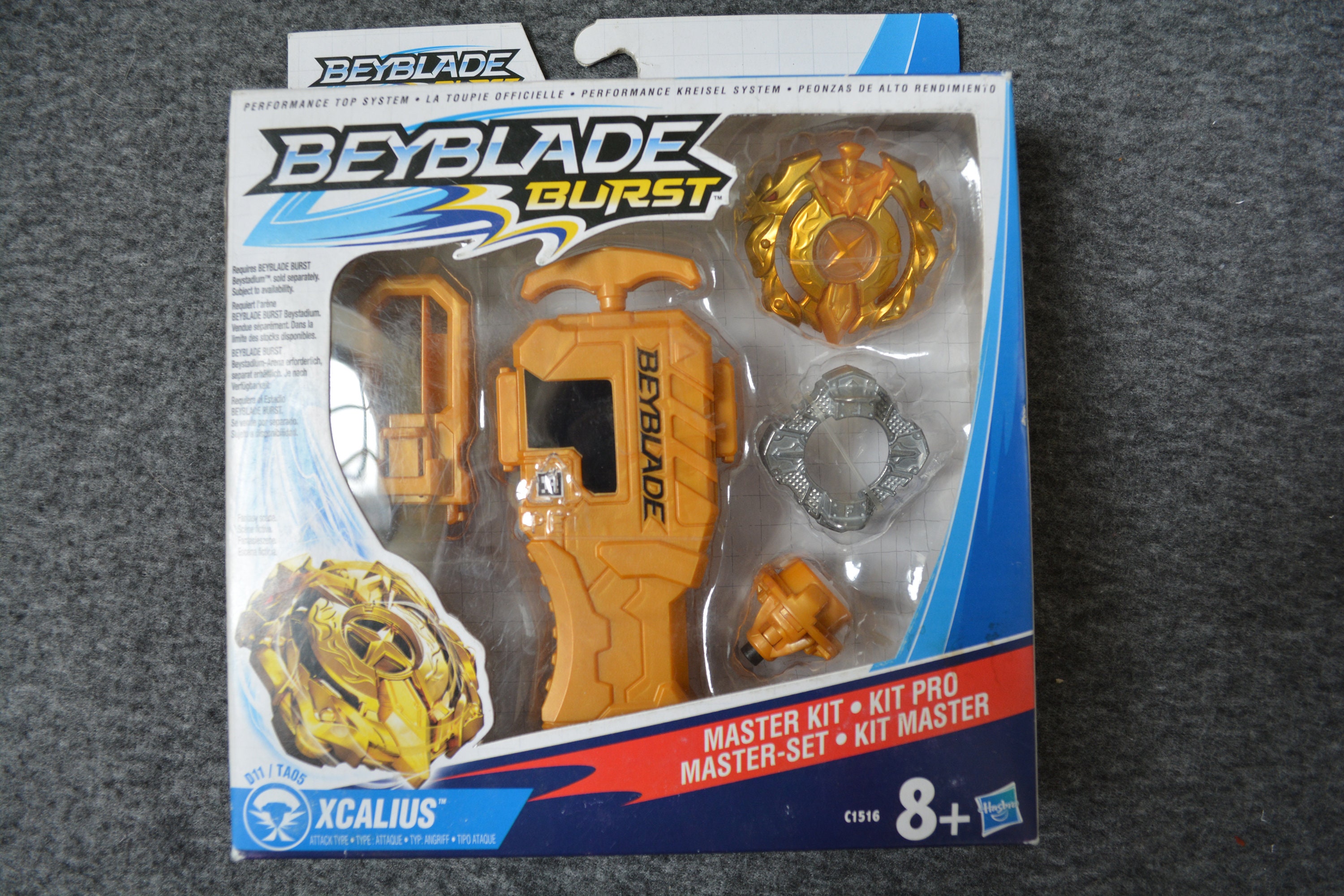 Beyblade Burst Metals Com Lançador Xcalius Xcalibur Promoção no Shoptime