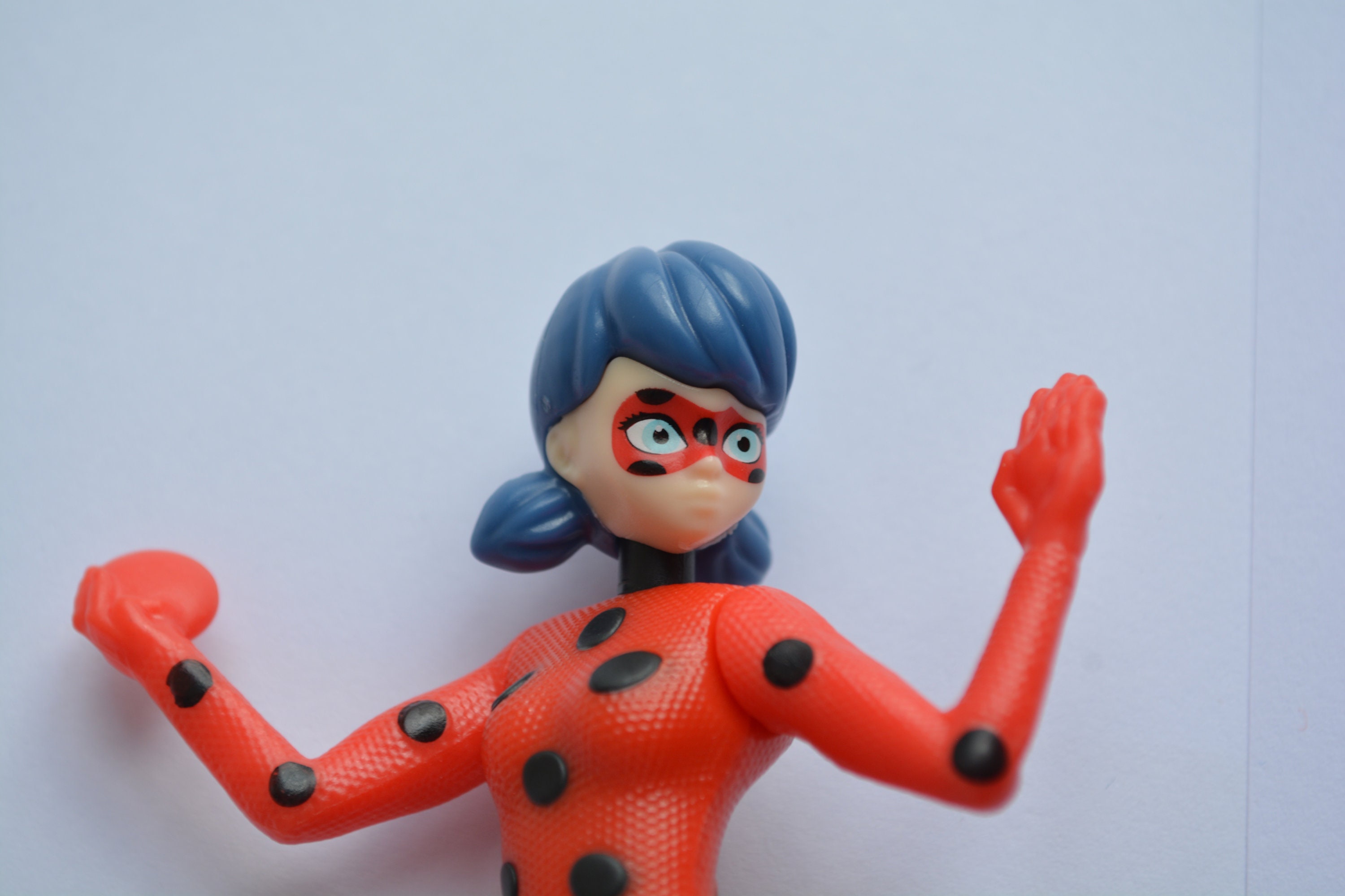 Ensemble de faveur de jouets Miraculous 24 pièces