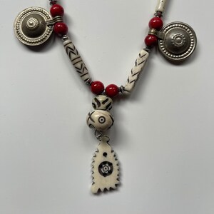 Vintage Necklace, Carved beads, Vintage tribal pendant necklace, Boho jewelry, Unique Jewelry, Mother&#39;s Day Gift