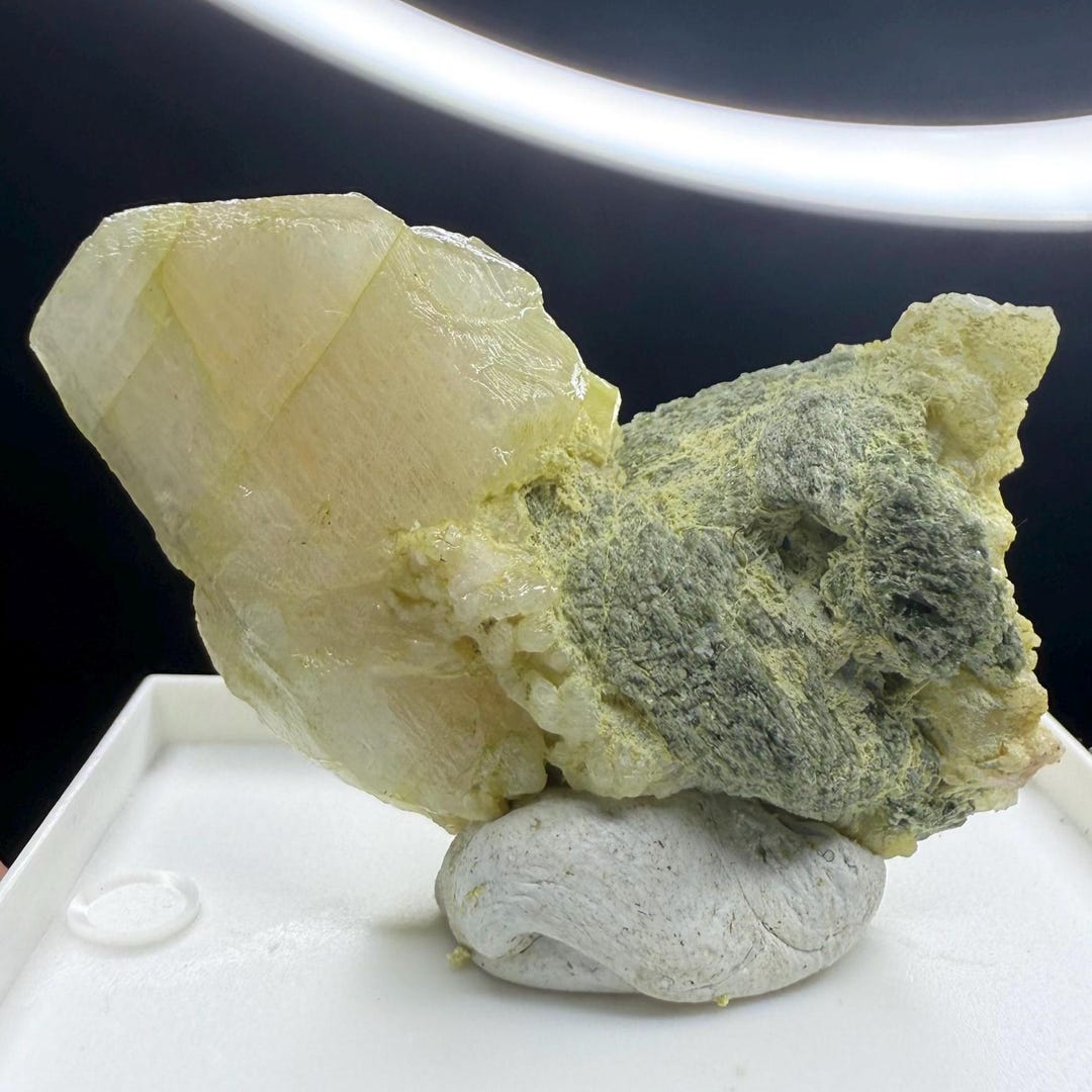 Adularia (moonstone) Crystal - Dodoma Region, Tanzania - Fine Collector ...