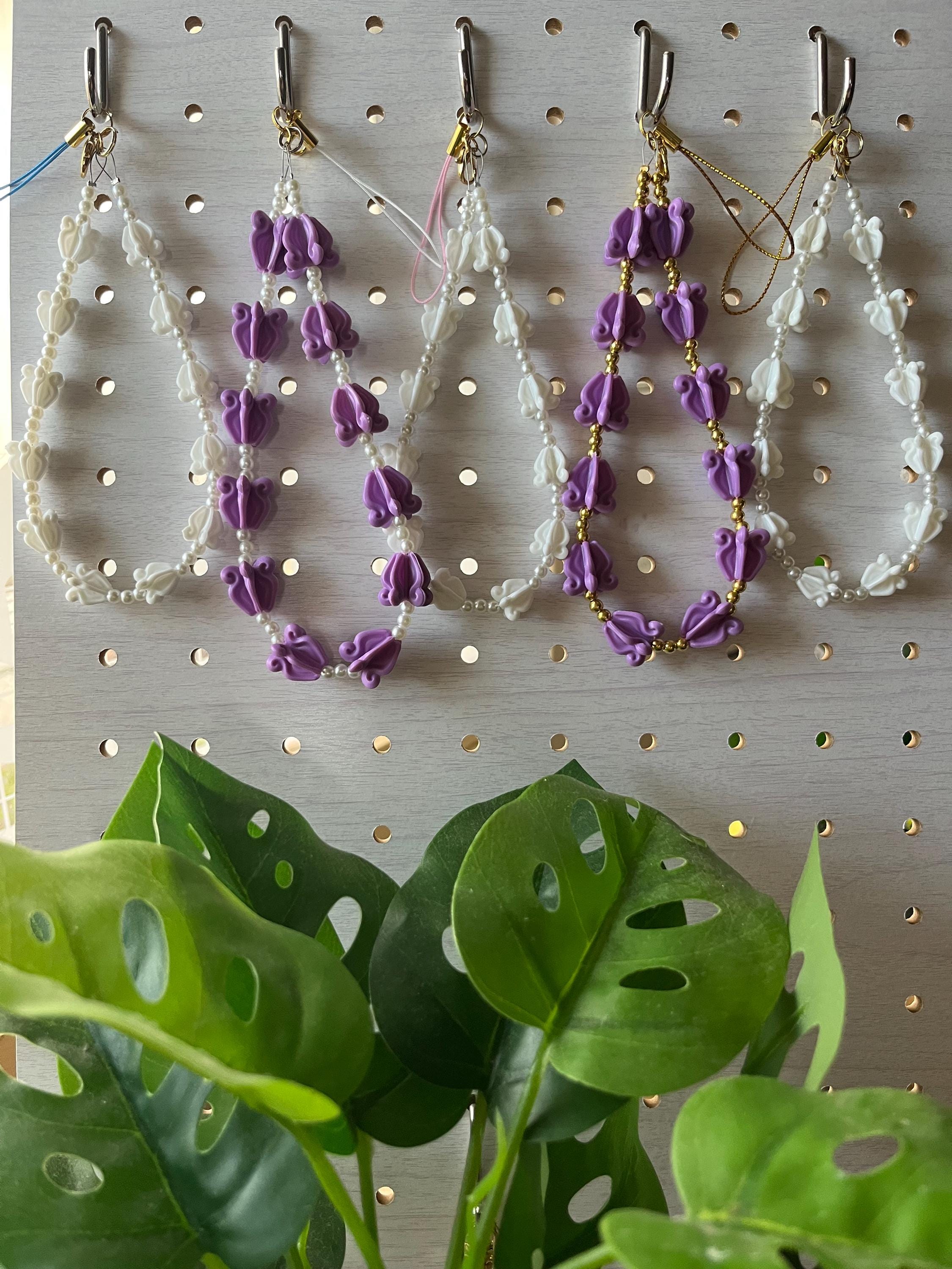 Crown Flower Lei Wrist Straps, Hula Phone Charm, Crown Flower. Key