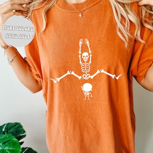 L en D Halloween-shirt, grappig T-shirt voor arbeid en bevalling, comfortkleuren, relaxed fit skelet, oversized T-shirt spookachtig seizoen