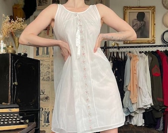 Vintage 60s Chiffon Peignoir Nightgown, Dressmaker Designed by Radcliffe, 1960s Spring Summer Nighty Mini Dress, Gifts Bridal Lingerie