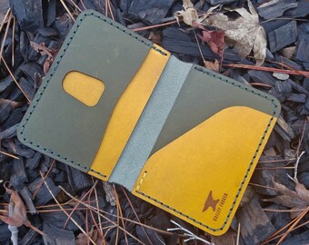 Hand Stitched Italian Leather Wallet / Veg Tanned / Green / Yellow