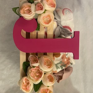 Letter basket