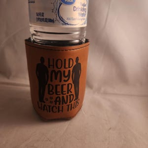 Hold My Beer Can-koozie - Lasergraverad bild 3