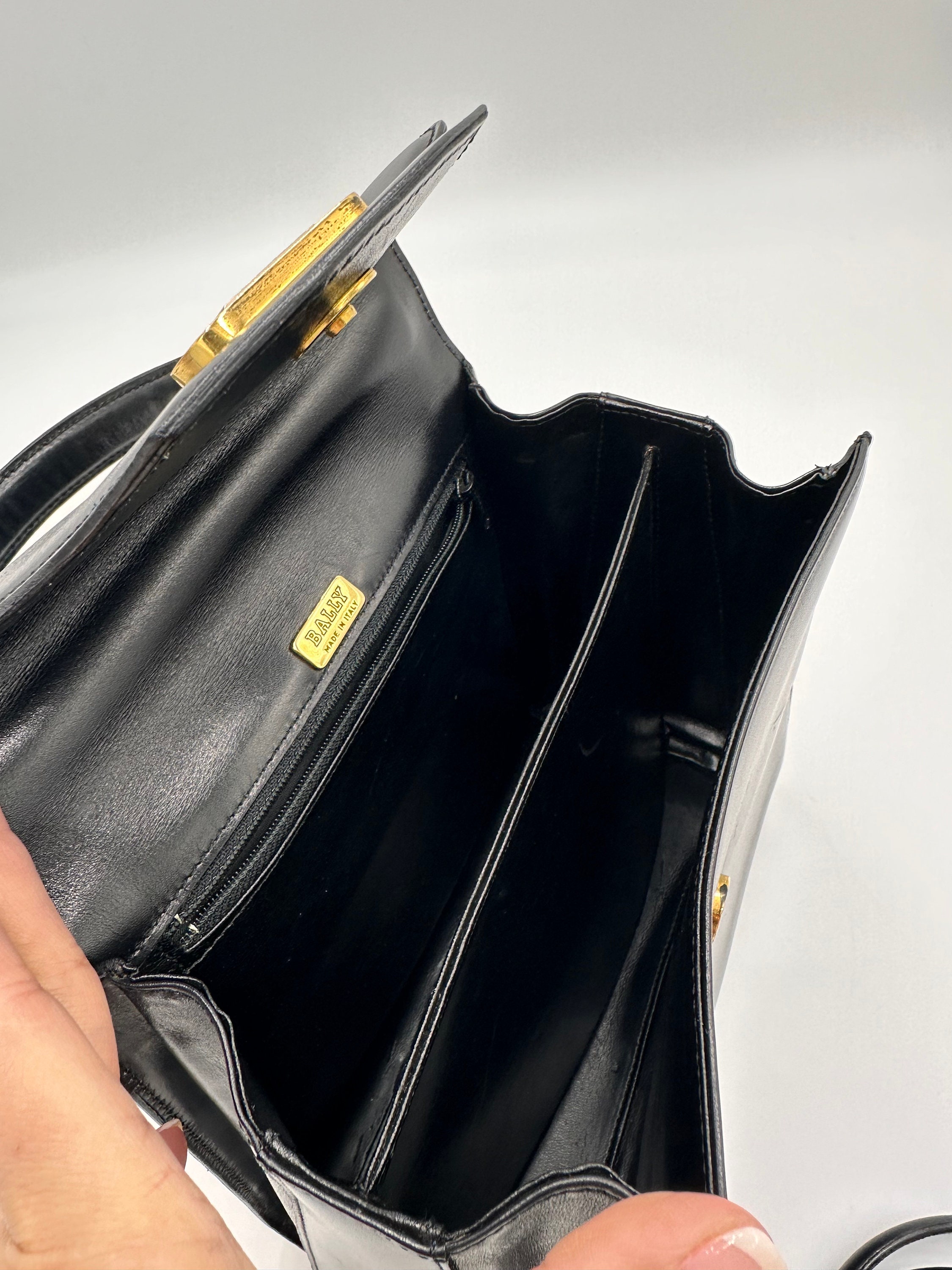 ★送料関税込★BALLY 2WAYハンド ボディバッグ 極美品 BALLY バリー ハンドバッグ ショルダーバッグ 2way シボ