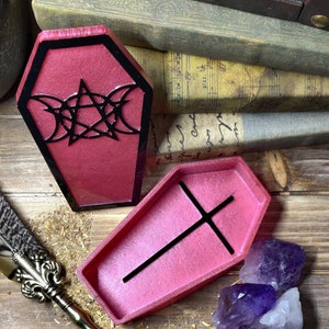 Triple Moon Coffin Jewelry Storage, Macabre Gothic Pentagram Keepsake Box, Epoxy Resin Trinket Tray for Alt Room Decor & Witchy Fashion