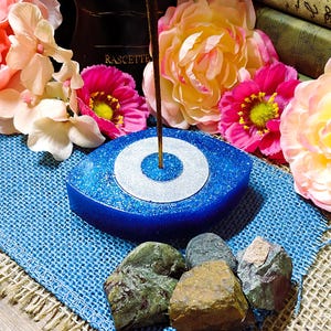 Hamsa Hand Incense Burner – Evil Eye Protection & Spiritual Home Decor | Hand of Fatima Incense Stick Holder | Meditation and Spiritual Gift