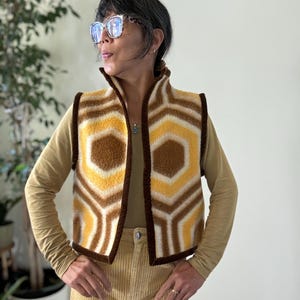 Sansan Waistcoat: Handmade Upcycled 1960s French Vintage Blanket