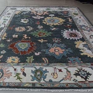 Handgeknüpfter türkischer Oushak Teppich: Schwarz-Weißer Vintage Orientteppich (23x30cm).