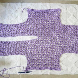 Chunky Mesh Overshirt Crochet Pattern VIDEO image 5