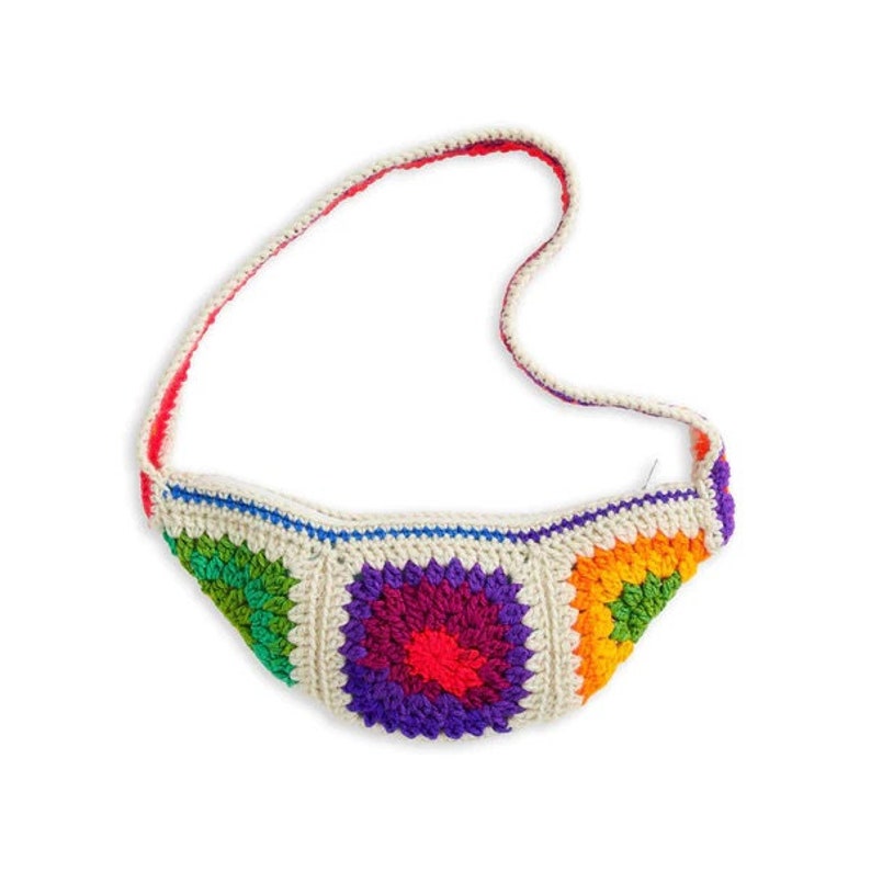 Crochet Fanny Granny Square Bag Pattern image 1