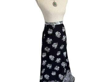 Vintage 1970s Floral Maxi Skirt: Bohemian Prairie Cotton Skirt, Size 6