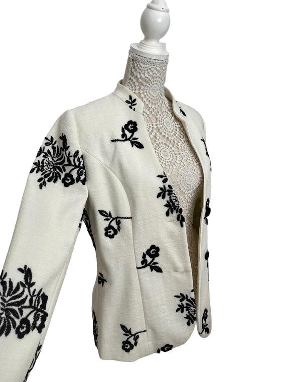 Vintage Womens 1990s Cream With Black Embroidered Flowers Jacket Special Occasion Size 12 14 Retro Day Jacket Etsy UK