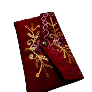 Vintage Womens Embroidered Floral Boho 70s 1970s Ethnic Hippy Coin Purse Retro Woodstock Era Red Flowers