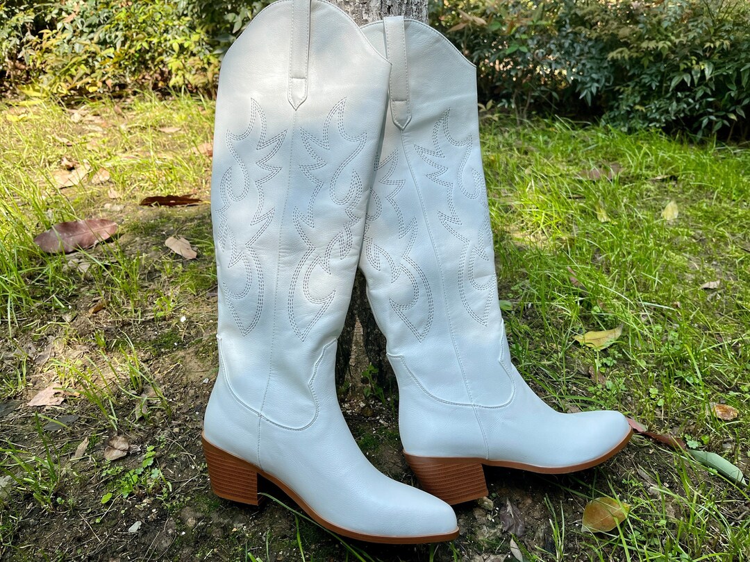 White Cowboy Boots, Fashion Embroidered Cowgirl Boots, Vintage Cowboy — free download