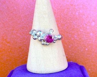 ALIANNE granule ring | Sterling silver, white sapphire, ruby | Colourful gemstone ring | Size M 1/2