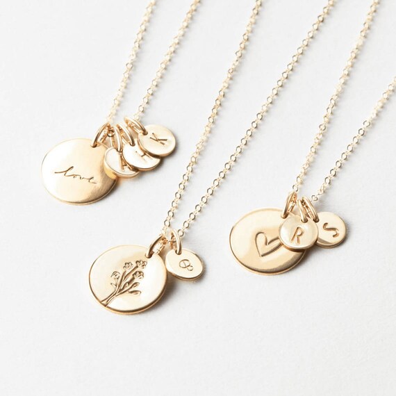 Necklace for mom hotsell with children's initials