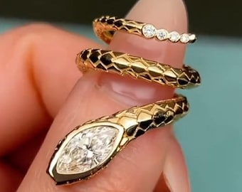 Unique Snake Design Ring 14K Solid Gold Snake Ring Animal Wrap Ring Anniversary Gift Vintage Ring Snake Ring Solid Gold Ring Moissanite ring