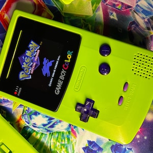 Nintendo Game Boy Color (Kiwi) Mod with 2.4” IPS Backlit Screen