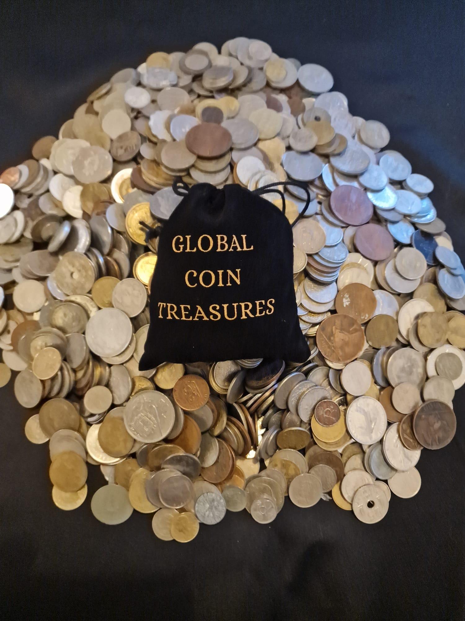 Enorme Lotto Di Monete Da Tutto Il Mondo, 125 Monete In Totale