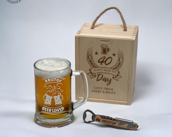 Set de regalo personalizado para amantes de la cerveza: taza grabada, caja de madera y abridor