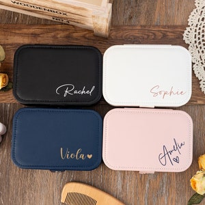Portagioielli in pelle personalizzato con nome, organizer per gioielli personalizzato con cerniera, regalo di compleanno per lei, regalo per damigelle d'onore, regalo per la festa della mamma