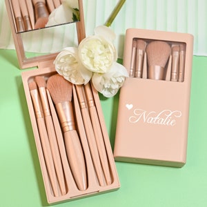 Custom Makeup Brush,Personalized Makeup Brushes Set with Box,Bridesmaid Gift,Gift for Her,Maid of Honer Gift,Travel Makeup Brushes,Mom Gift