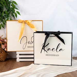 Borsa regalo personalizzata per damigelle d'onore, borsa regalo con nome personalizzato per lei, borsa regalo per addio al nubilato, borsa regalo per matrimonio per amica, borse regalo per compleanno