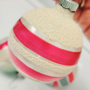 Shiny Brite Vintage Weihnachtsschmuck: Gestreiftes Glitter Ball Set