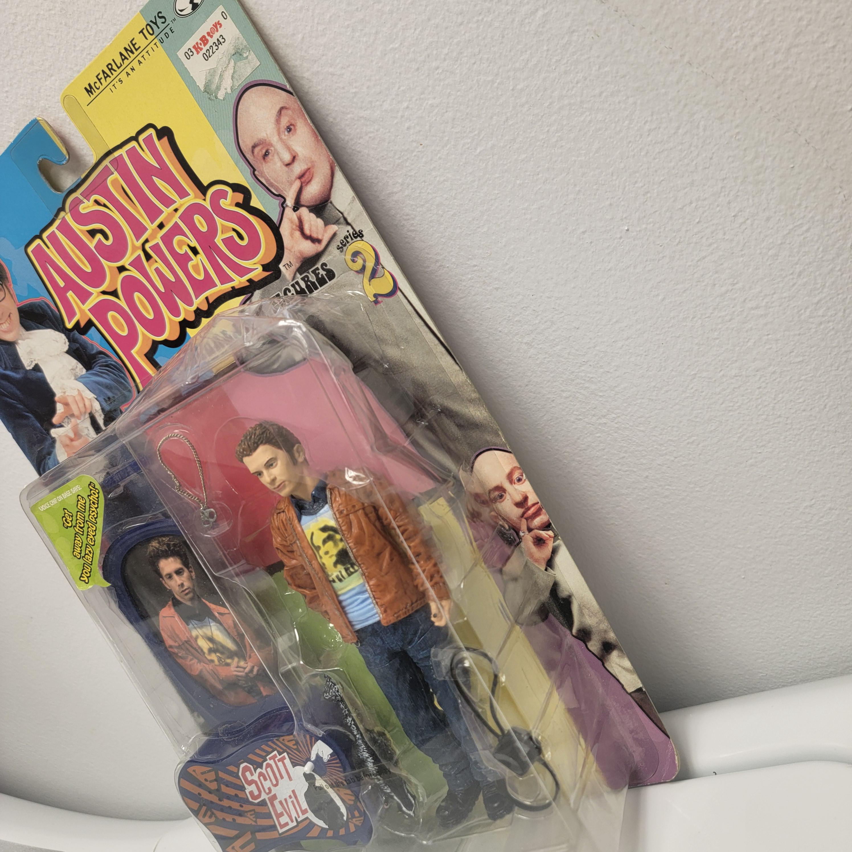 Figurine Austin Powers Scott Evil – McFarlane Toys 1999, Blister Abîmé