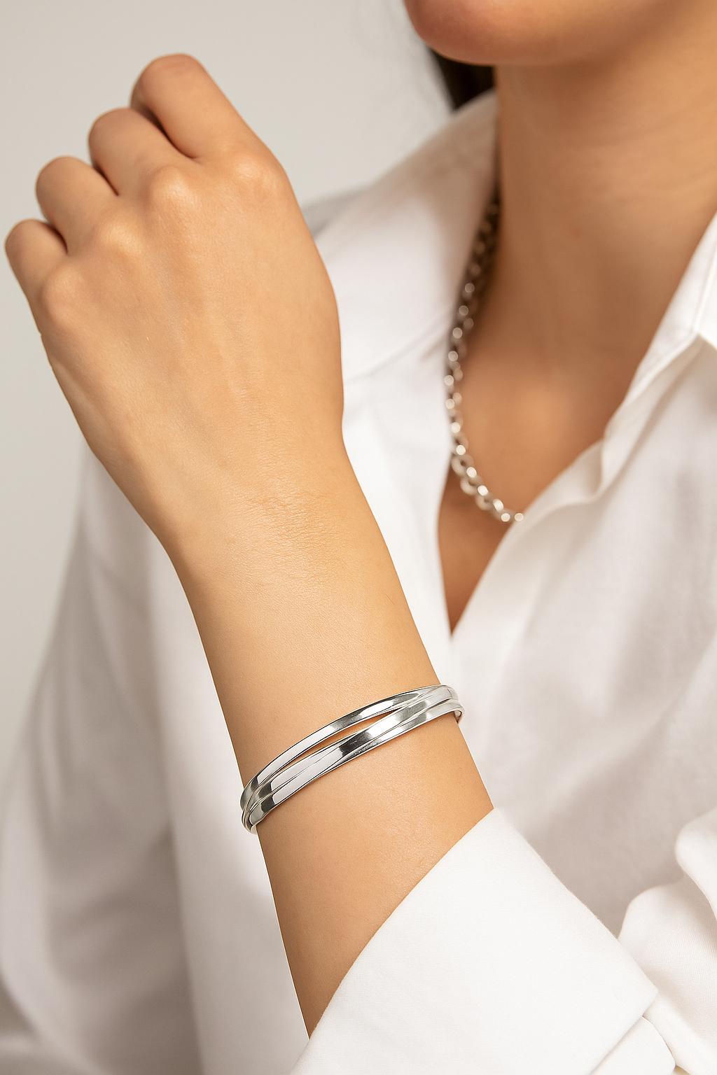 Braccialetti in argento con triplo intreccio russo / Bracciale in argento con triplo strato / Regalo per donna / Bracciale minimalista in argento a strati / Regalo di Natale - Italia