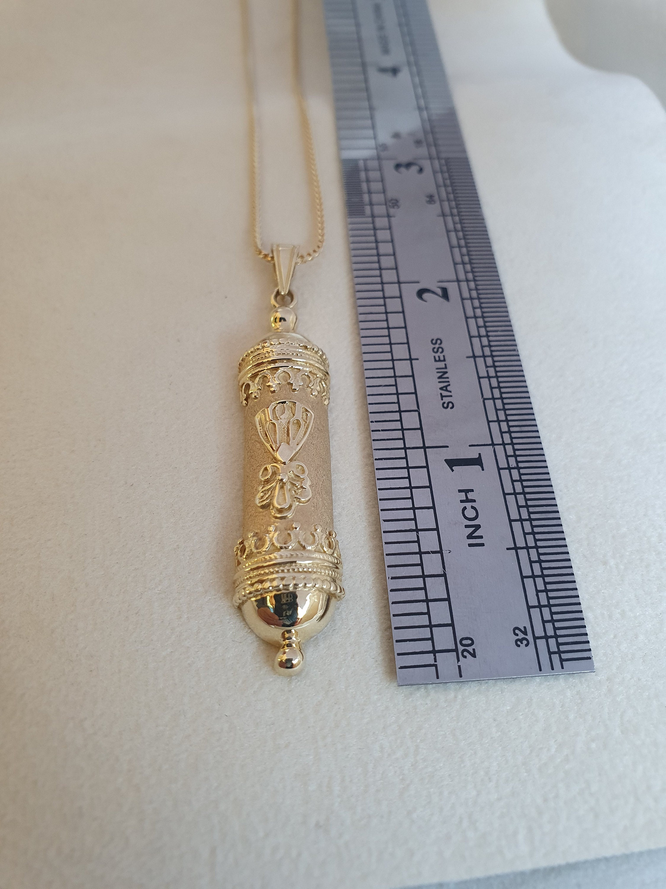 14k Gold Mezuzah Pendant, Judaica Jewelry, Israeli Pendant, Gold