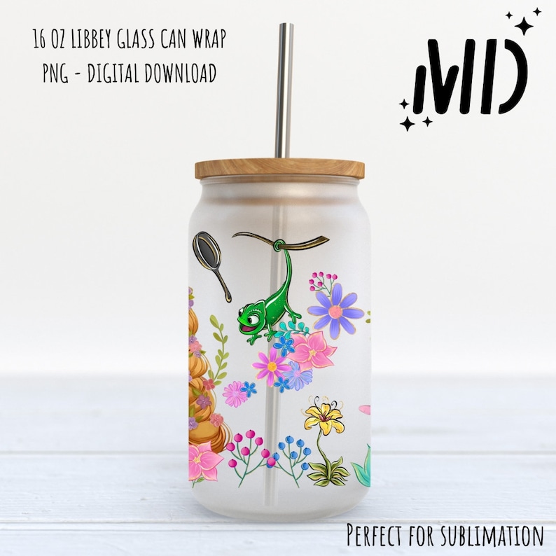 Pu&ograve; includere: Un design di sublimazione per un involucro di lattina di vetro da 473 ml con un camaleone verde con una padella, fiori e una torre di capelli. Il design &egrave; perfetto per personalizzare bicchieri e altri articoli da tavola.