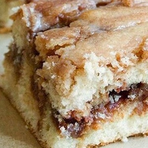 Cinnamon Roll Swirl Coffee Cake Pobierz przepis w formacie PDF