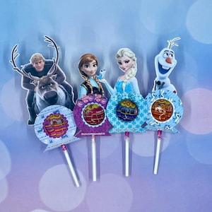 Lecca lecca personalizzato 12 pz, tema Frozen, personalizzabile con qualsiasi tema.